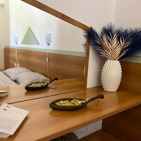 Linc Rooms & Apartments Banjole Bagian luar foto