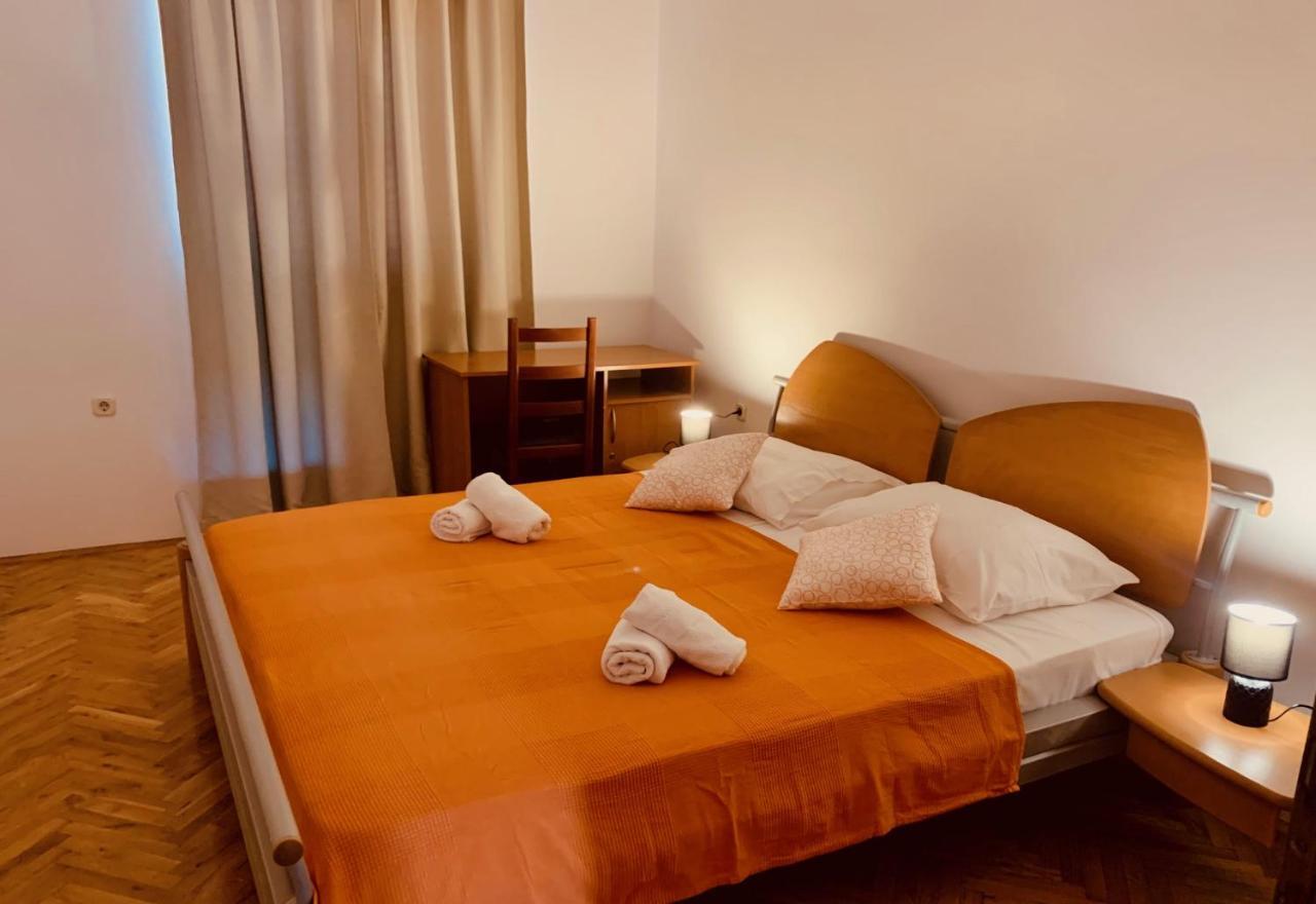 Linc Rooms & Apartments Banjole Bagian luar foto