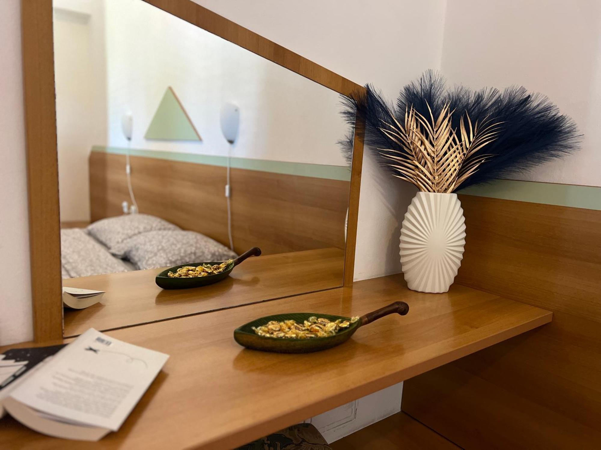 Linc Rooms & Apartments Banjole Bagian luar foto